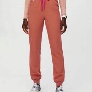 Women's Figs High Waisted Zamora Jogger Scrub Pants™ Small Terracotta